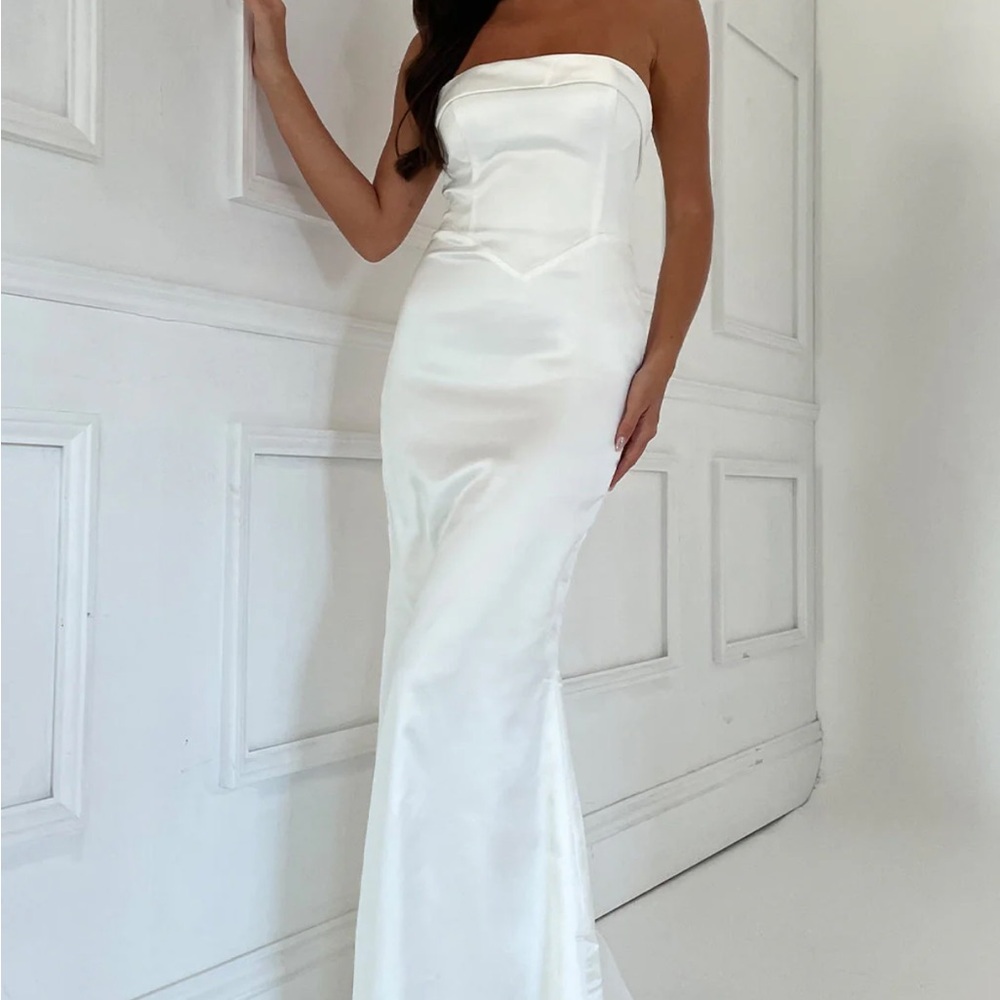 Meshki Kaitlin Strapless Gown - bridal